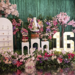 sweet 16 flowers sign